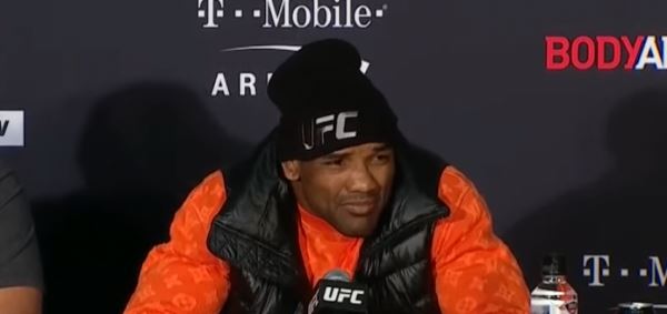 Видео: Главные моменты пресс-конференции после UFC 248